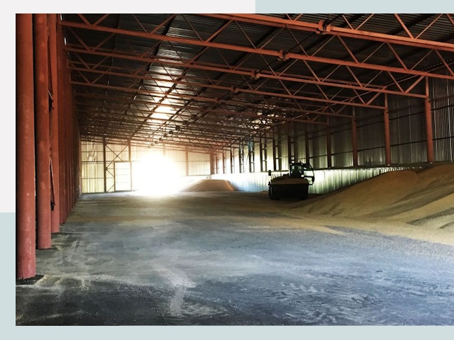 Строительство зернохранилищ в Холмске