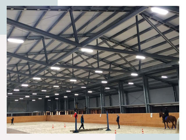 Строительство конных манежей от 616 руб в Холмск