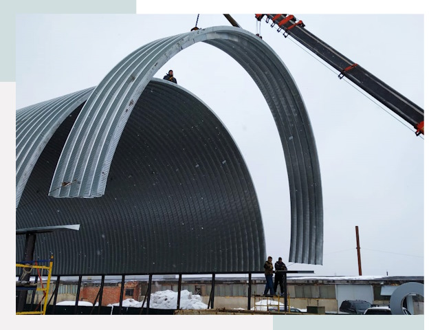 Полукруглые ангары в Холмске